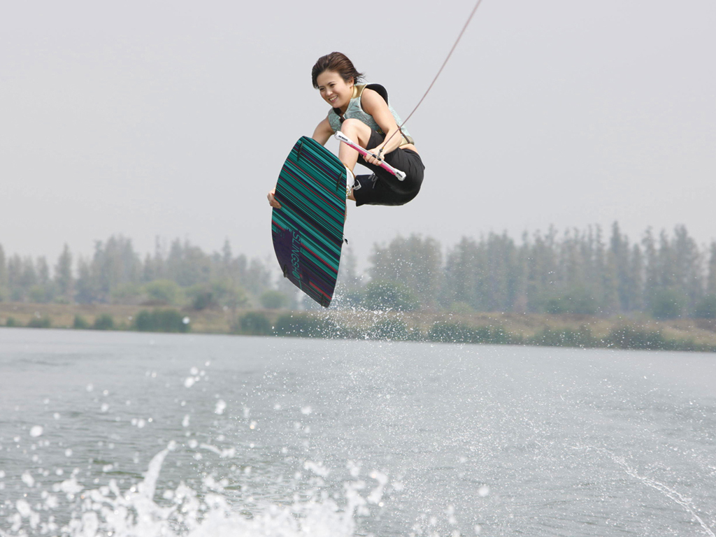 Miku Asai 浅井未来 SKY-HI [Sabra.net]